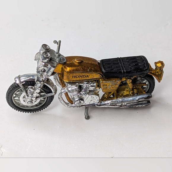 Zee Toys Other - Vintage 1980 ZEE TOYS Gold HONDA 750 Motorcycle diecast